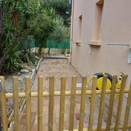 Front De Idealement Situe 아르젤레쉬르메르